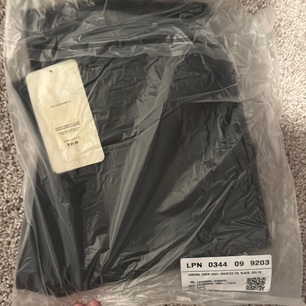 Fabletics oasis Black High-Waisted Pants